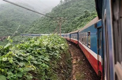 Вид на спальный поезд во Вайтнаме