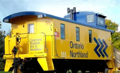 уникальное жилье в Канаде - пребывание в вагоне поезда в Криморе, Онтарио
