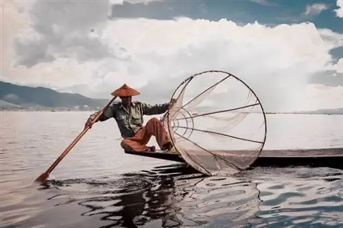 понаблюдайте за рыбаками на озере Инле, Мьянма