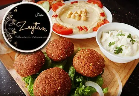 Какие рестораны в Хойане имеют доставку еды?