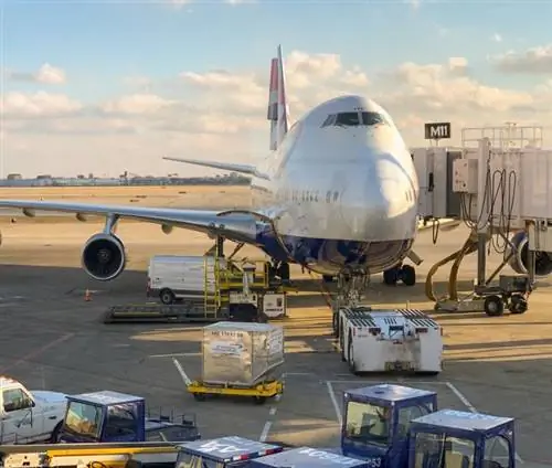 самолет Британских авиалиний