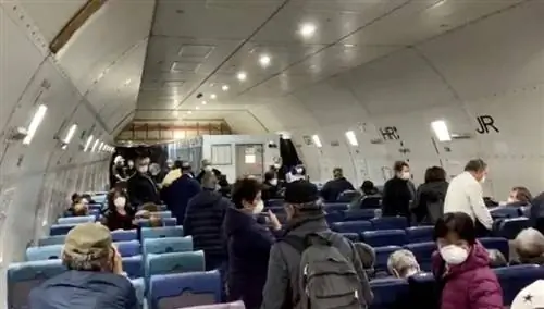 изоляционный ящик в самолете