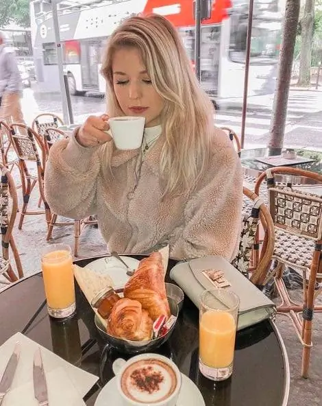 Саманта Карен из @samseesworlddd