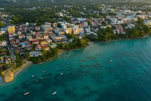 Гваделупа вновь открылась для туризма – США остаются под запретом