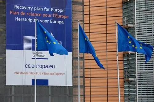 ЕС предлагает ОДНУ простую систему правил путешествий с цветовой кодировкой