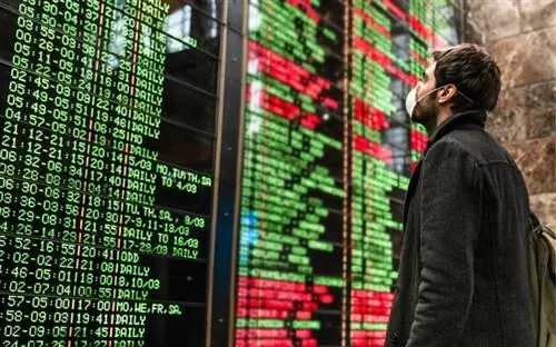 Как вакцина от COVID-19 повлияет на международные поездки в 2021 году