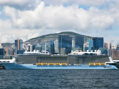 круизный лайнер Quantum of the Seas Royal Caribbean