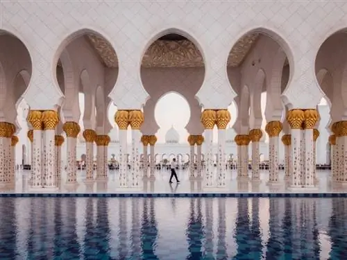 Дубай открывает границы