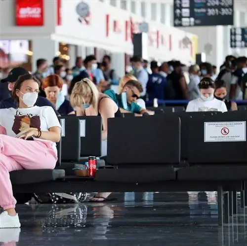 загруженный аэропорт