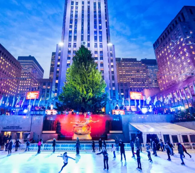 Рождественское катание на лыжах в Рокфеллер-центре