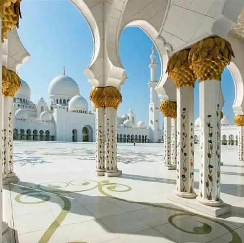 Абу-Даби вновь открывается