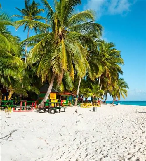 Пляж с белым песком в Колумбии