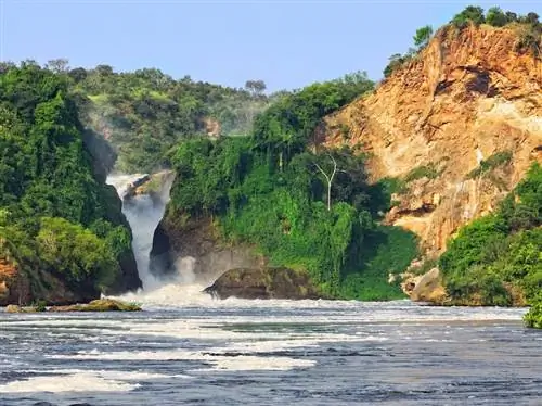Водопад на реке Виктория-Нил, водопад Мерчисон, Уганда.