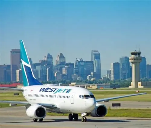 Самолет Westjet приземлился в Калгари