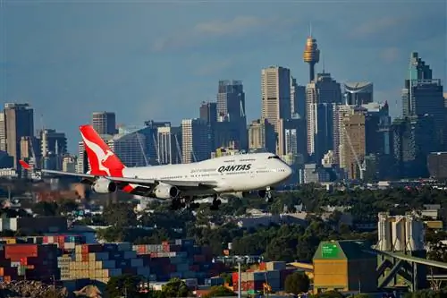 Qantas возобновляет международные бронирования на июль