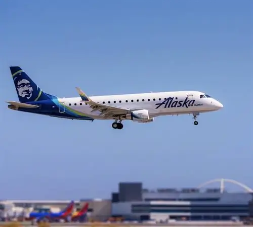 Самолет Alaska Airlines Лос-Анджелес, Калифорния