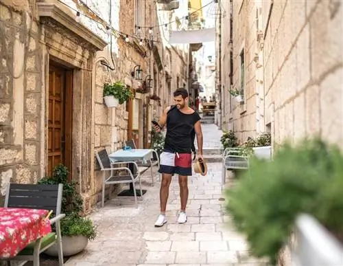 Цифровая жизнь кочевников в Дубровнике, Хорватия