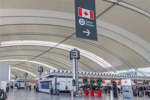 Канада объявляет о трех тестах и новых правилах карантина в отелях