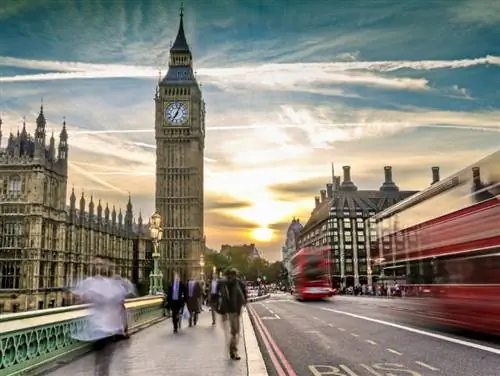 Лондон занят мостом Биг-Бен