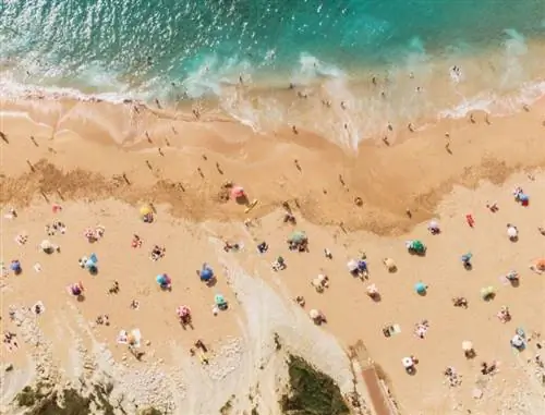 Испанский пляж, социальное дистанцирование