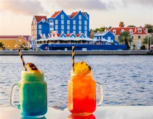 Кюрасао, Виллемстад - залив Святой Анны