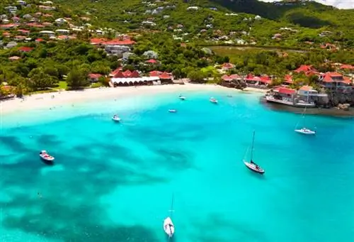 Сент-Бартс, пляжные яхты