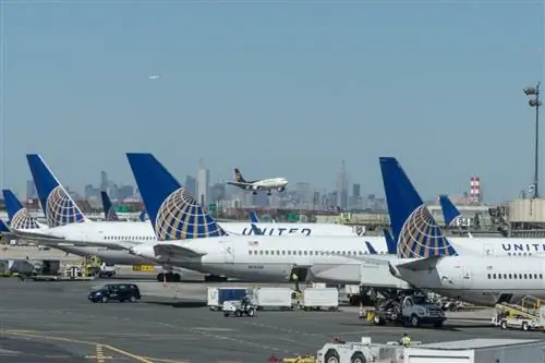 United открывает новые летние маршруты из США в три европейские страны