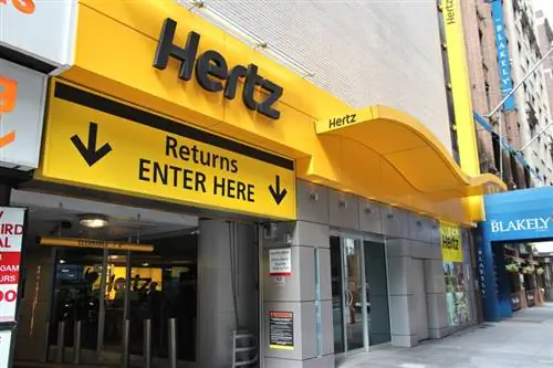 Офис по аренде автомобилей Hertz в Нью-Йорке