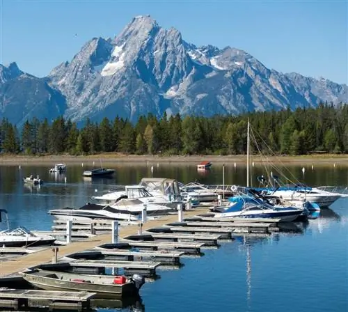 Лодки и пристань озера Джексон