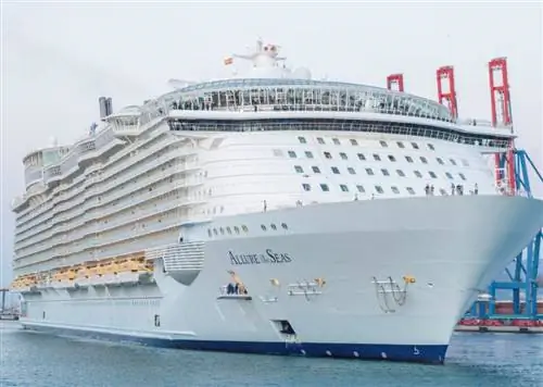 круизный лайнер Royal Caribbean круизный лайнер Royal Caribbean