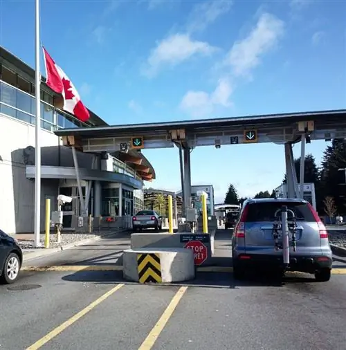 Пограничный контроль Канады