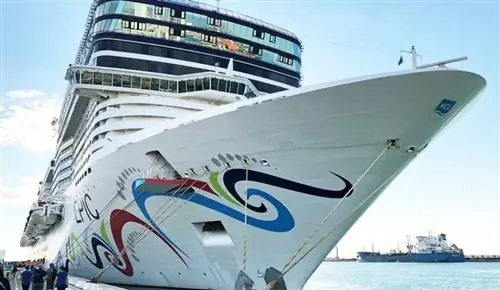 Норвежская круизная линия может покинуть Флориду из-за запрета на выдачу паспортов с прививками