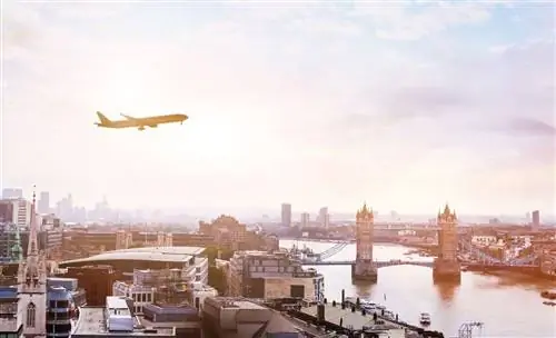 Великобритания будет использовать приложение NHS в качестве паспорта вакцины