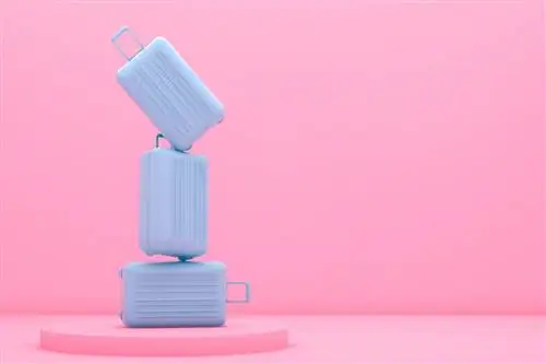 7 советов, как сэкономить деньги во время путешествия за границу