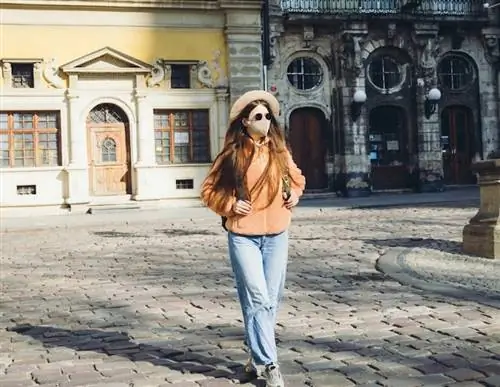 Украина вновь закрывает границы для туристов