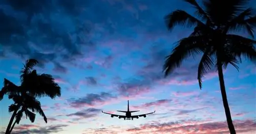 Гавайи ослабляют некоторые ограничения на поездки, связанные с Covid-19