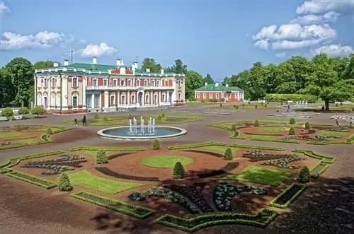 Эстония вновь открывается