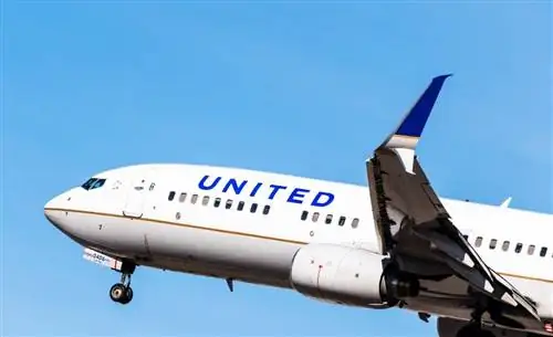 United Airlines разместила рекордный заказ на самолет
