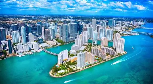 Ограничения на круизы во Флориде сняты после того, как штат выиграл иск против CDC