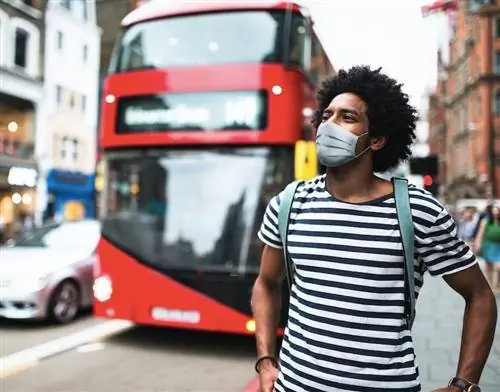 Британская маска для лица от Covid