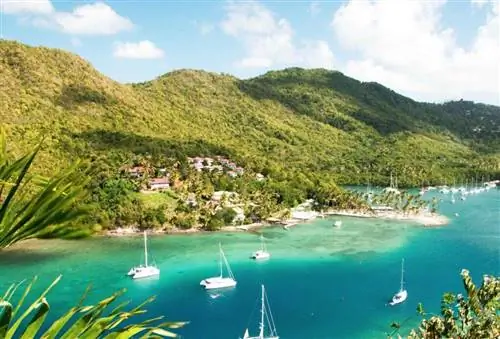 Сент-Люсия ослабляет ограничения для вакцинированных путешественников