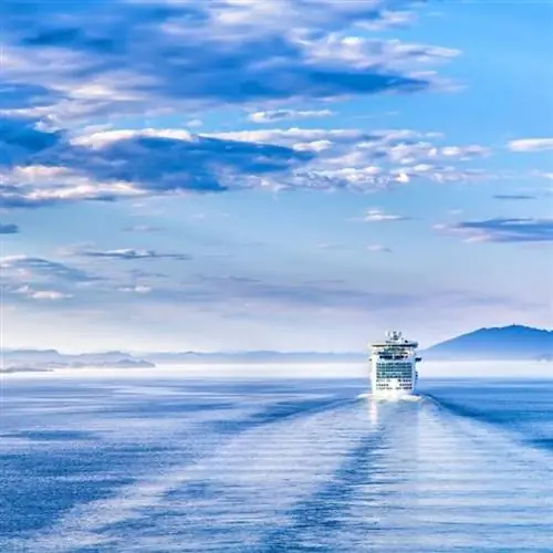 круизный лайнер