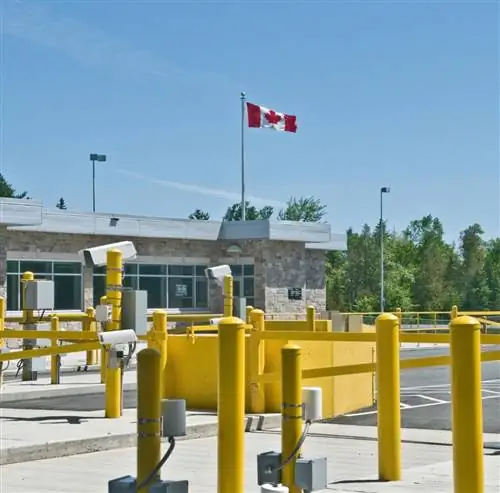 Канада-сухопутная граница