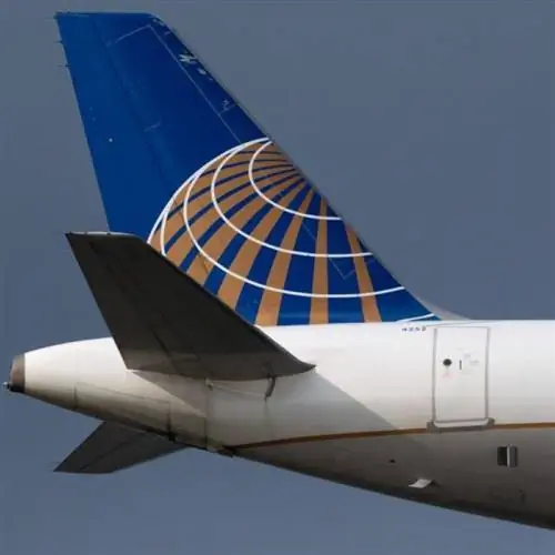 хвостовой плавник United Airlines