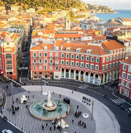 Площадь в Ницце, Франция