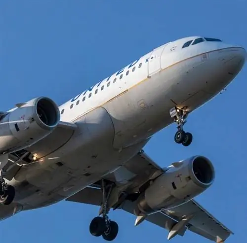 самолет Юнайтед Эйрлайнз