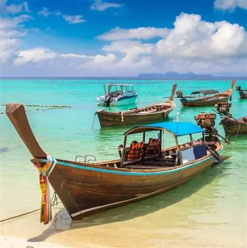 Длиннохвостые лодки, Таиланд, пляж