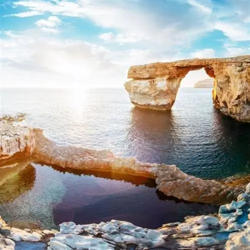 Мальта красивая