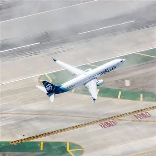 Аляска авиалинии