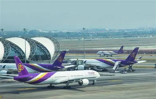 Thai Airways возобновит десятки международных рейсов по мере ослабления ограничений